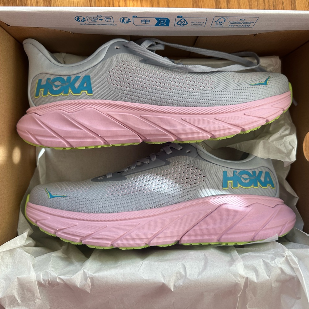 HOKA Women’s Arahi 7 Size 10